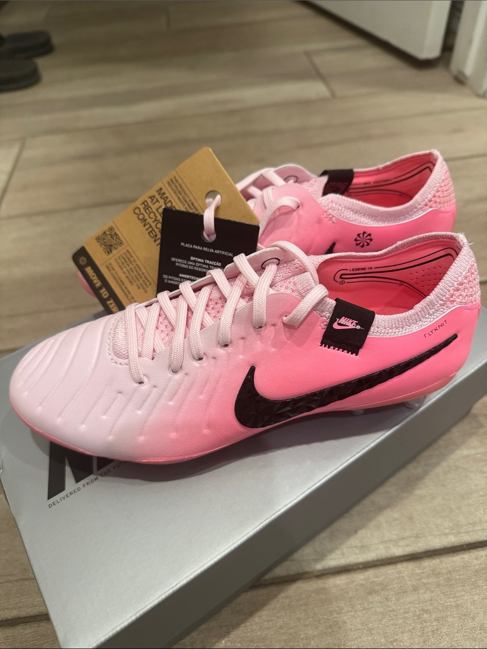 Nike Women’s Pink Gradient Cleats with Black Swoosh Legend 10 Elite AG-PRO